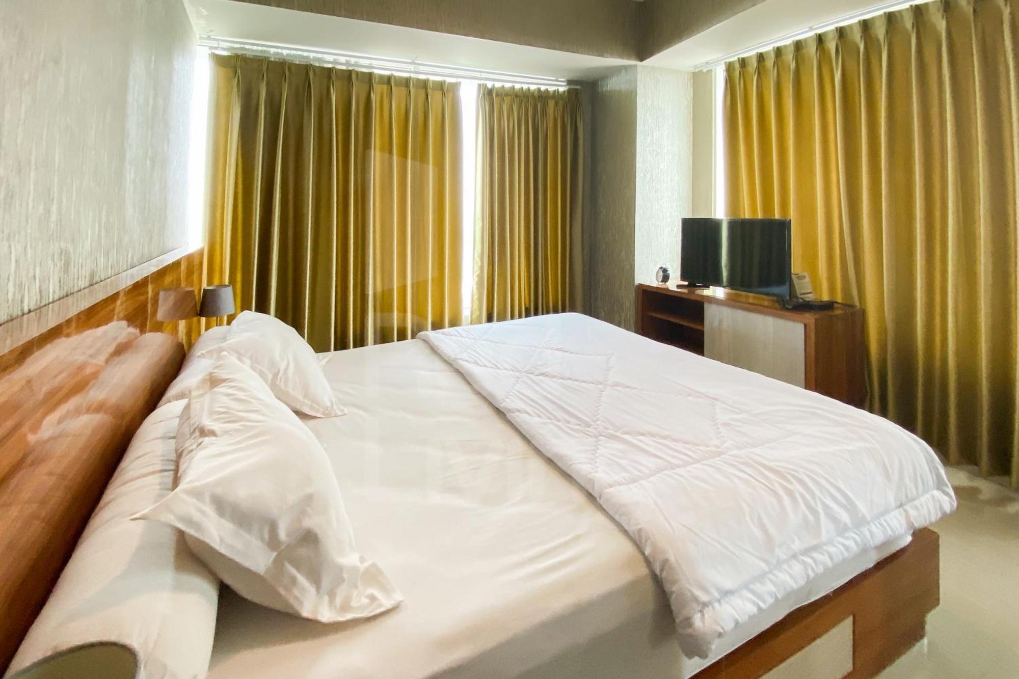 Redliving Grand Kamala Lagoon By Ownr Bekasi