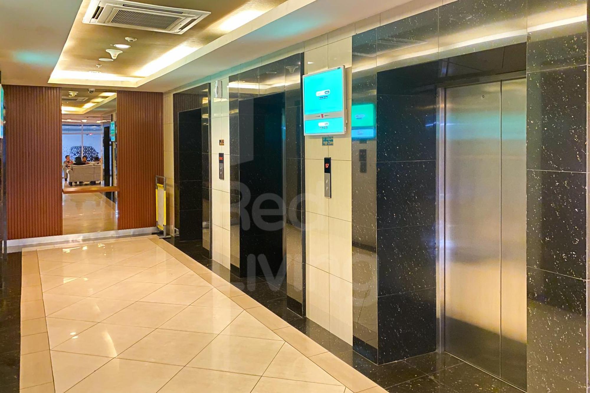 Redliving Grand Kamala Lagoon By Ownr Apartemen *